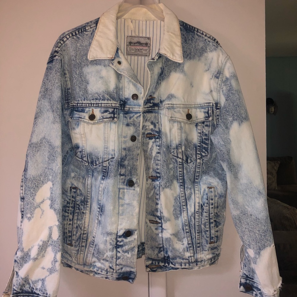 LEVI’S Vintage Trucker Jacket Corduroy Collar